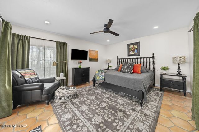 5091 N Camino De La Cumbre, Tucson, AZ 85750