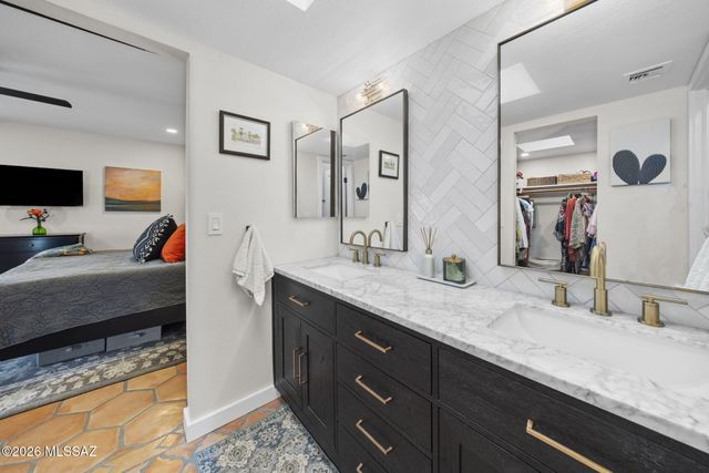 5091 N Camino De La Cumbre, Tucson, AZ 85750