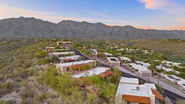 5091 N Camino De La Cumbre, Tucson, AZ 85750
