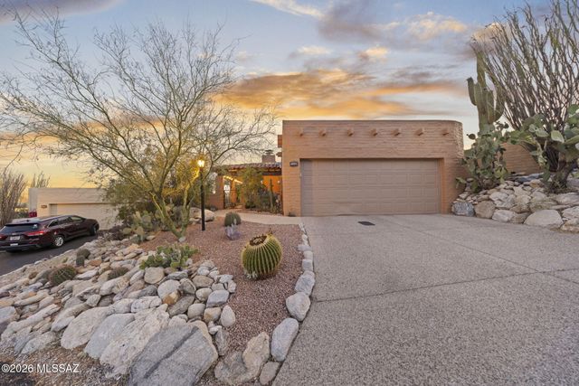 5091 N Camino De La Cumbre, Tucson, AZ 85750