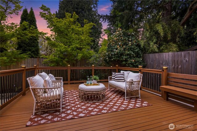 10729 23rd Avenue NE, Seattle, WA 98125