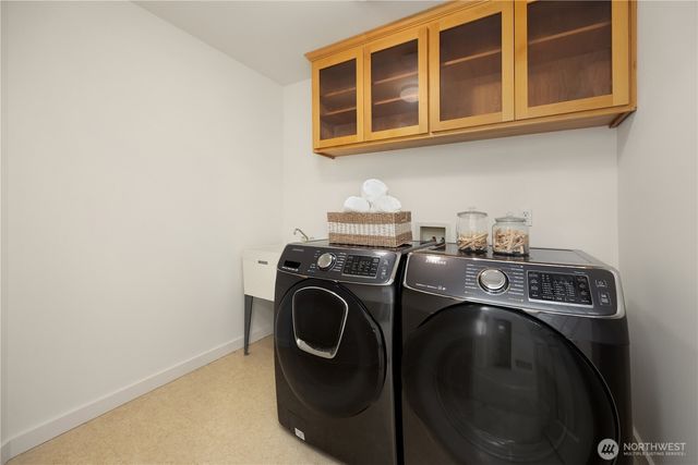10729 23rd Avenue NE, Seattle, WA 98125