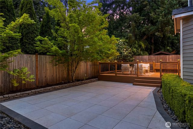 10729 23rd Avenue NE, Seattle, WA 98125