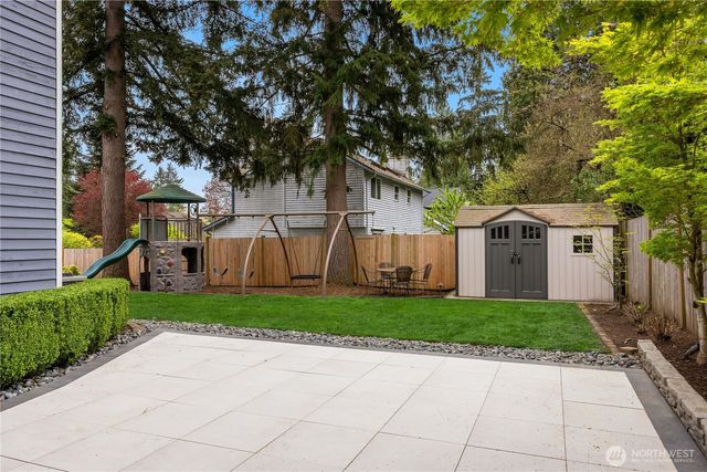 10729 23rd Avenue NE, Seattle, WA 98125