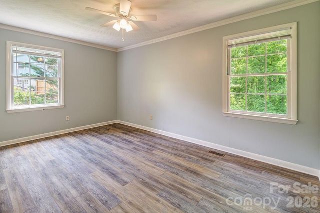 364 Pearson Drive, Asheville, NC 28801