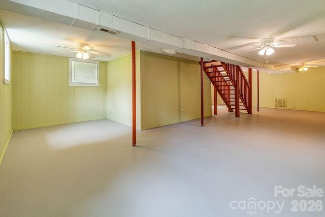 364 Pearson Drive, Asheville, NC 28801