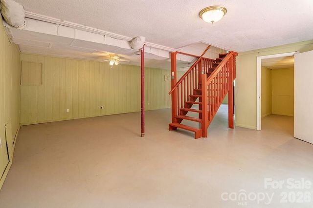 364 Pearson Drive, Asheville, NC 28801