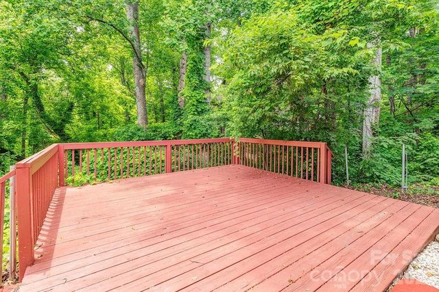 364 Pearson Drive, Asheville, NC 28801