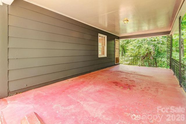364 Pearson Drive, Asheville, NC 28801