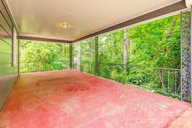 364 Pearson Drive, Asheville, NC 28801