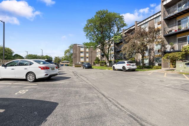 6800 N California Avenue 4L, Chicago, IL 60645