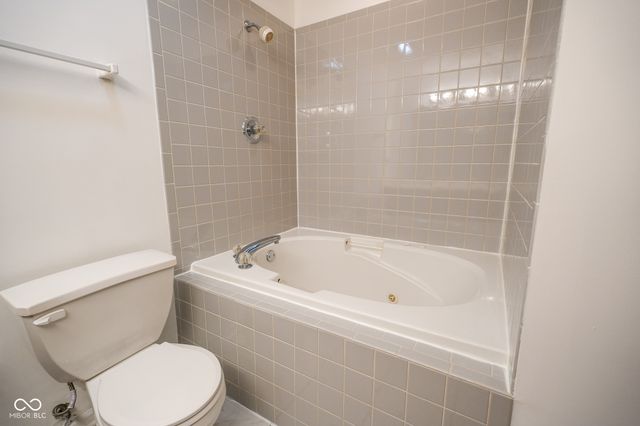 2823 Singletree Drive, Indianapolis, IN 46234