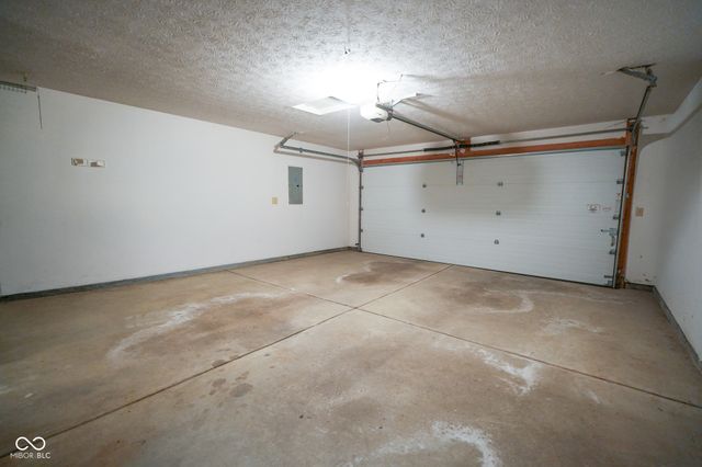 2823 Singletree Drive, Indianapolis, IN 46234