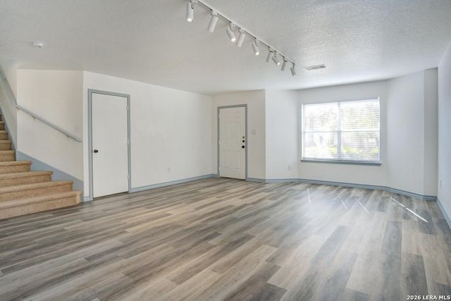 11139 Ranger Cavern, San Antonio, TX 78254