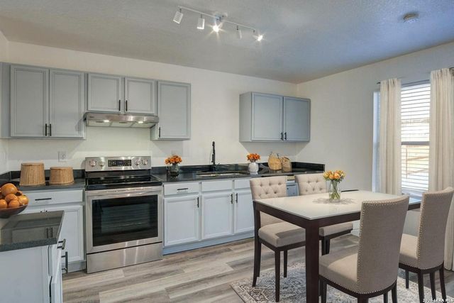 11139 Ranger Cavern, San Antonio, TX 78254