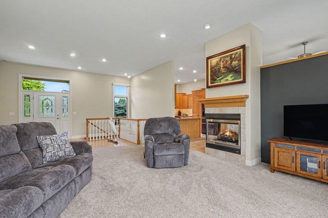 3559 Elk Court, Zeeland, MI 49464