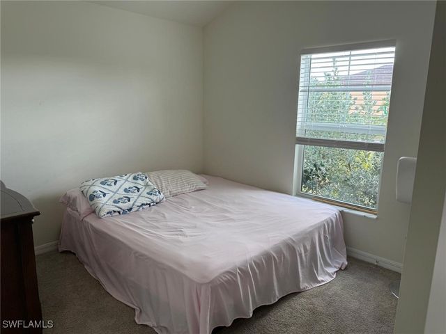 2515 SW 2nd TER, Cape Coral, FL 33991