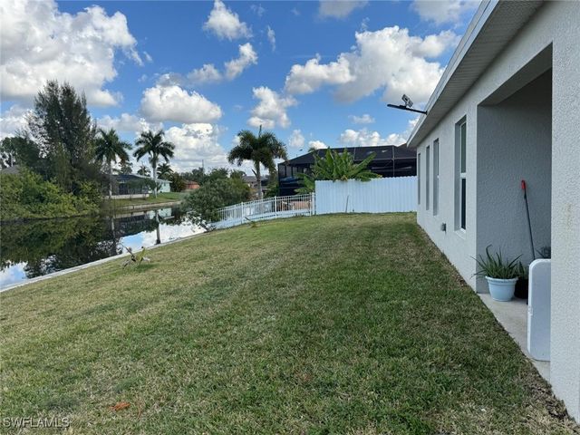 2515 SW 2nd TER, Cape Coral, FL 33991