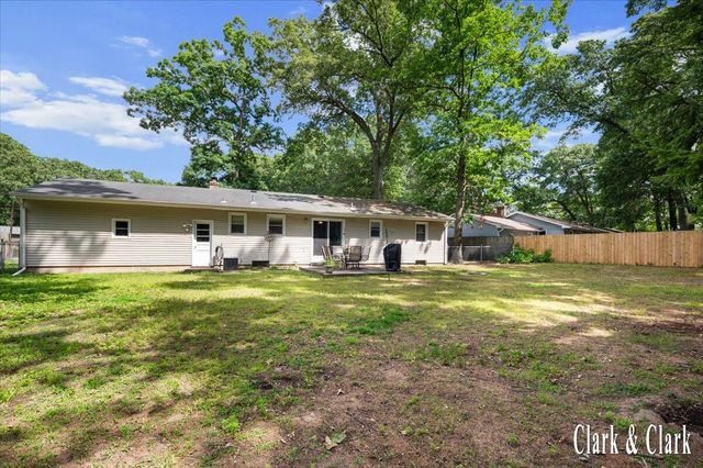 4747 Marshall Avenue, Grand Rapids, MI 49508