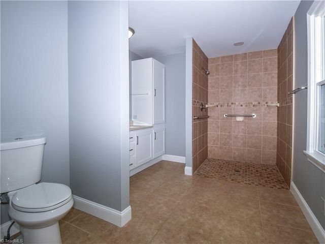 3922 Avera Avenue, Winston-salem, NC 27106