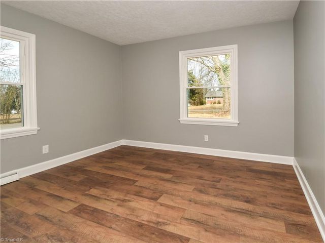 3922 Avera Avenue, Winston-salem, NC 27106