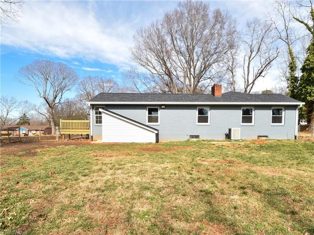 3922 Avera Avenue, Winston-salem, NC 27106