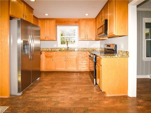 3922 Avera Avenue, Winston-salem, NC 27106