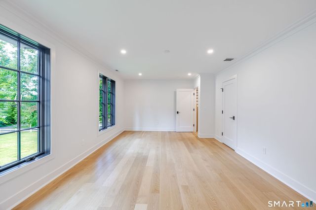 23 Laurel Road, Stamford, CT 06903