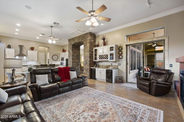 42010 N HARBOUR TOWN Court, Anthem, AZ 85086