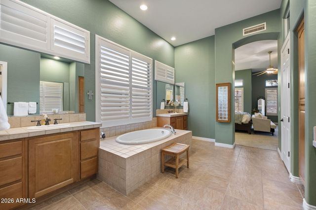 42010 N HARBOUR TOWN Court, Anthem, AZ 85086