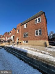 1725 W ROCKLAND STREET, Philadelphia, PA 19141