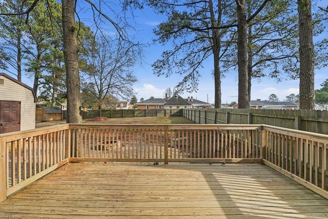 112 Deborah DR, Suffolk, VA 23434