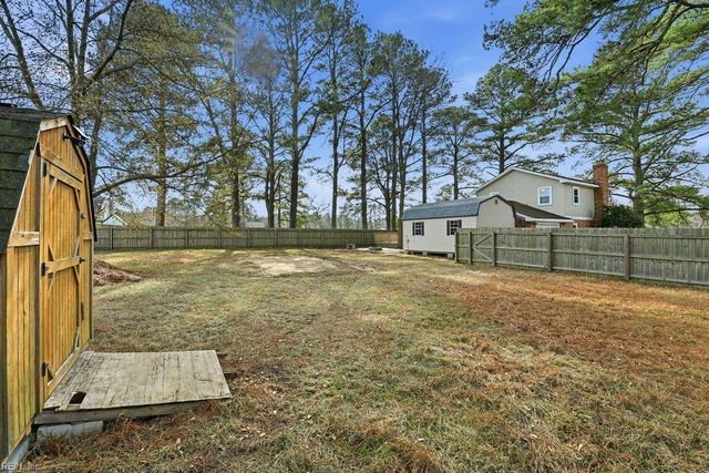 112 Deborah DR, Suffolk, VA 23434