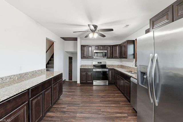 112 Deborah DR, Suffolk, VA 23434