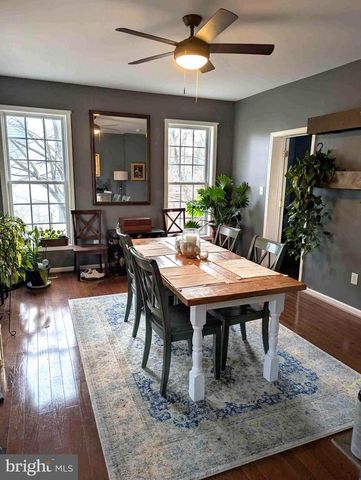 3002 STRATHMEADE ST, Falls Church, VA 22042