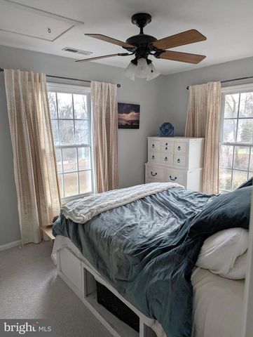 3002 STRATHMEADE ST, Falls Church, VA 22042