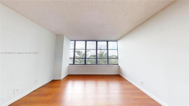 500 Three Islands Blvd 408, Hallandale Beach, FL 33009