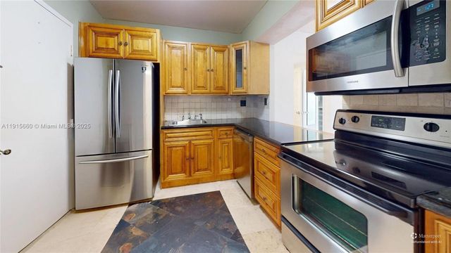 500 Three Islands Blvd 408, Hallandale Beach, FL 33009