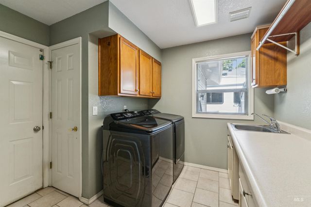 5108 N Samson, Boise, ID 83704