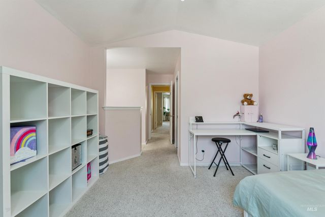 5108 N Samson, Boise, ID 83704