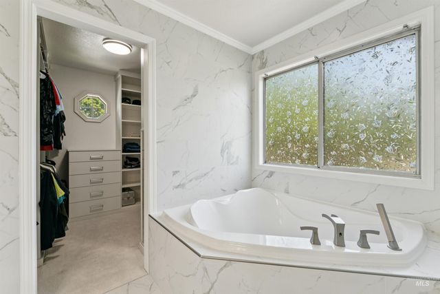5108 N Samson, Boise, ID 83704