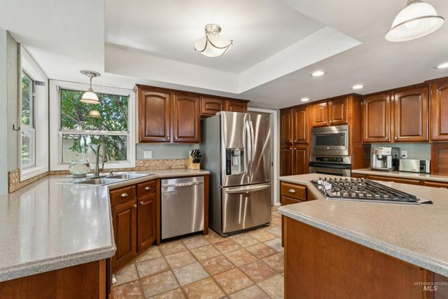 5108 N Samson, Boise, ID 83704
