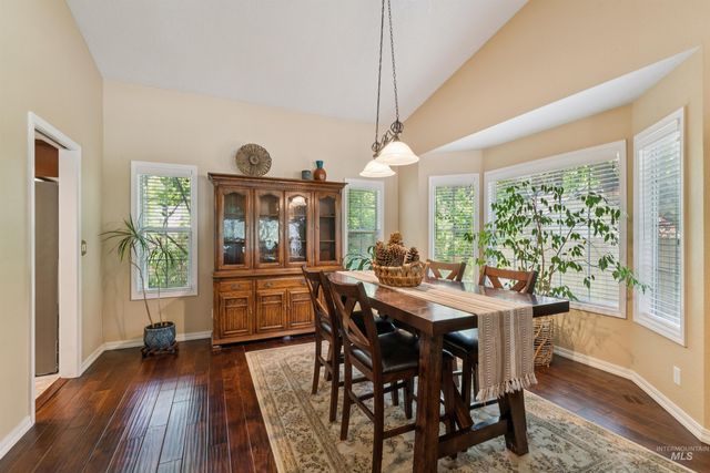 5108 N Samson, Boise, ID 83704