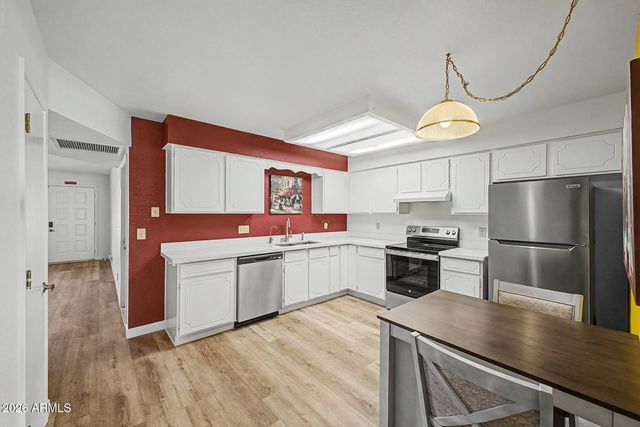 520 S GREENFIELD Road 39, Mesa, AZ 85206