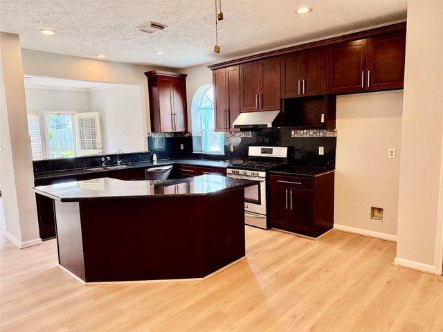 6202 Retlin Court, Houston, TX 77041