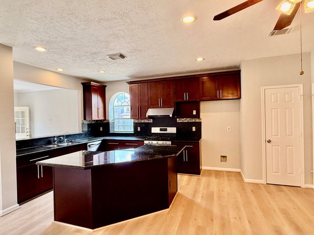 6202 Retlin Court, Houston, TX 77041