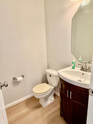 6202 Retlin Court, Houston, TX 77041
