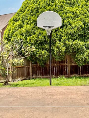 6202 Retlin Court, Houston, TX 77041