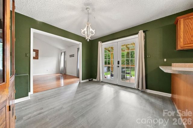 4917 Pond Court, Conover, NC 28613
