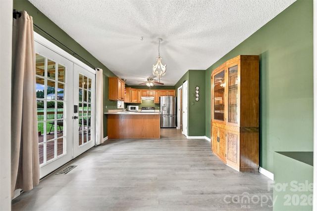 4917 Pond Court, Conover, NC 28613